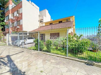house em Rua Cervantes, Jardim Botânico - Porto Alegre - RS