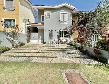 house em Estrada do Capuava, Chácara Ondas Verdes - Cotia - SP