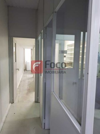 business em Avenida Nossa Senhora de Copacabana, Copacabana - Rio de Janeiro - RJ