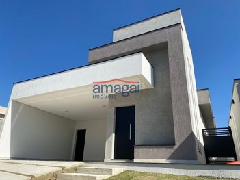 house em Rua Amarildo Válio Cambusano, Condomínio Residencial Fogaça - Jacareí - SP