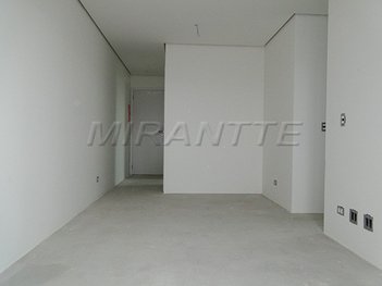 apartment em Avenida Parada Pinto, Vila Nova Cachoeirinha - São Paulo - SP