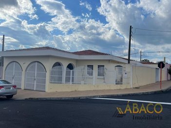 house em Rua Imperador Hiroito, Jardim Hikari - São Carlos - SP