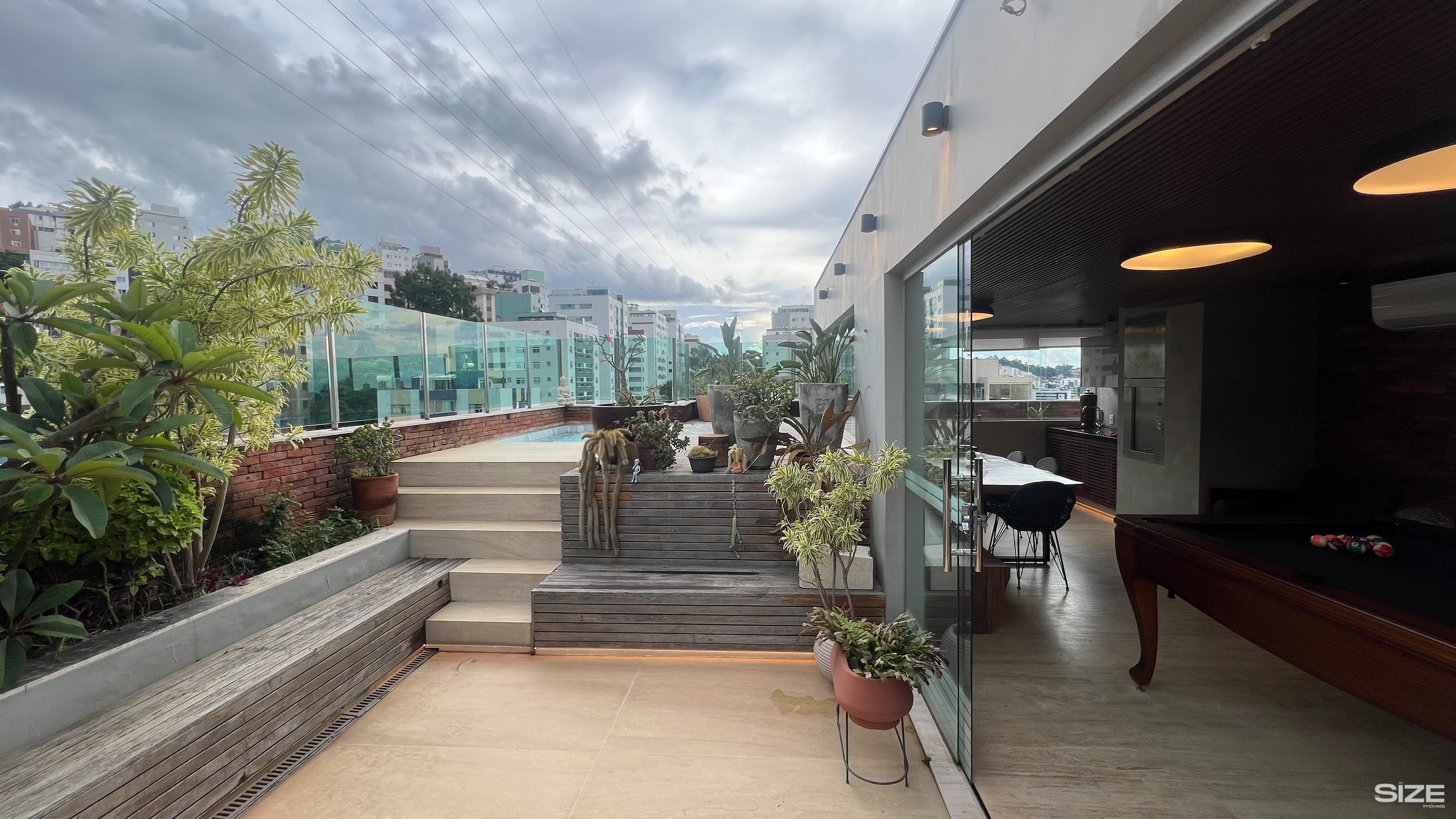 Cobertura com 4 quartos — Buritis, Belo Horizonte