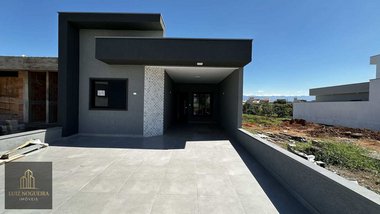 house em Avenida Arthur dos Santos, Loteamento Industrial Água Preta - Pindamonhangaba - SP