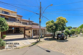 house em Rua Doutor Egydio Michaelsen, Cavalhada - Porto Alegre - RS