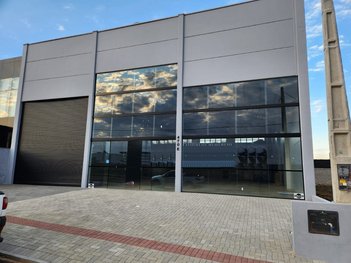 industrial em Rua Maria Helena Coutinho, Bom Retiro - Chapecó - SC