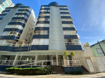 apartment em Rua 319, Meia Praia - Itapema - SC