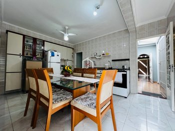 house em Rua Voluntários da Pátria, Vila Paulista - Taubaté - SP