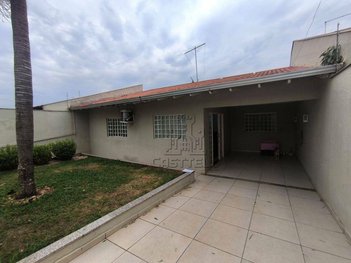 house em Rua Bernardino Fortunato, Conjunto Cafezal 1 - Londrina - PR