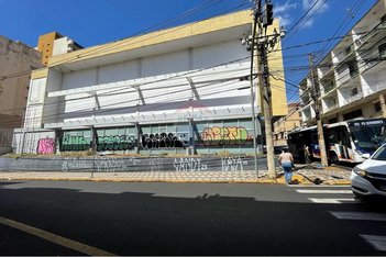 commercial_building em Rua Duque de Caxias, Centro - Ribeirão Preto - SP