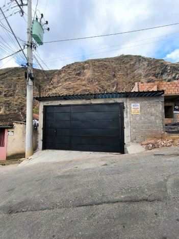 house em Rua Sumidouro, Santa Rita de Cássia - Mariana - MG