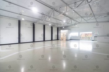 industrial em Rua dos Jasmins, Jardim Primavera - Mauá - SP