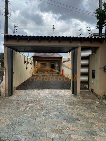 house em Avenida Floriano Peixoto, Centro - Marialva - PR