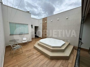 house em Rua Yolanda Ribeiro Cunha, Santa Rosa - Uberlândia - MG