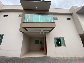 house em Rua Visconde do Rio Branco, Neva - Cascavel - PR