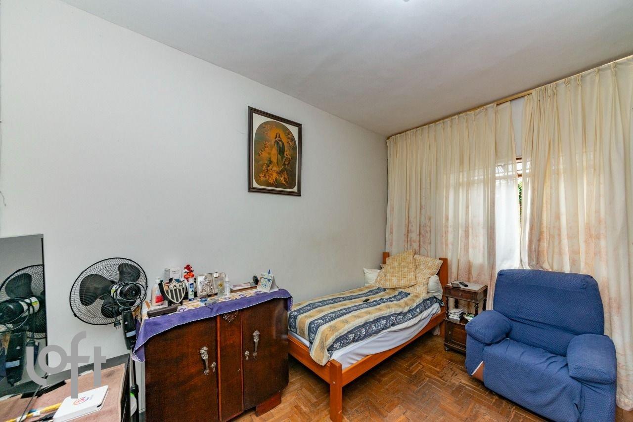 Casa com 3 quartos — Santo Antônio, Belo Horizonte