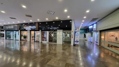 business em Rua Mostardeiro, Rio Branco - Porto Alegre - RS