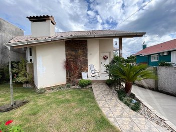 house em dos Louros, Montanha - Lajeado - RS