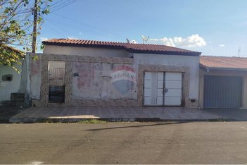 house em Rua César Bianchi, Loteamento Conjunto Habitacional Antônio Assad Alcici - Itapira - SP