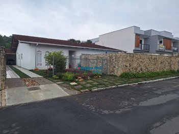 house em Rua Austergilio de Menezes, Boa Vista - Joinville - SC