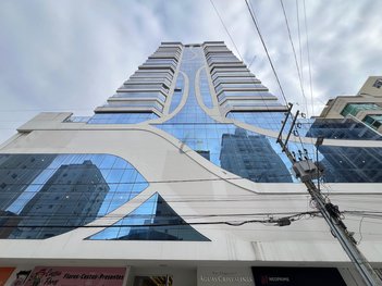 apartment em Rua 220, Meia Praia - Itapema - SC