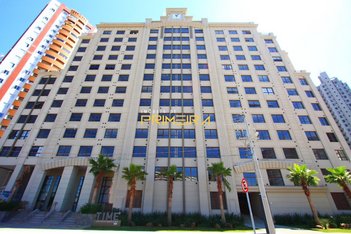 office em Rua Zeila Moura dos Santos, Cristo Rei - Curitiba - PR