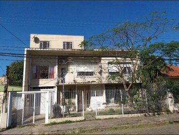 house em Rua Doutor Voltaire Pires, Santo Antônio - Porto Alegre - RS