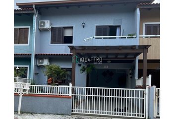 house em Rua Campos Novos, Ubatuba - São Francisco do Sul - SC