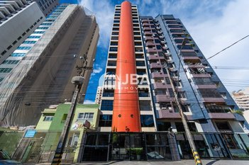 apartment em Rua Lamenha Lins, Centro - Curitiba - PR