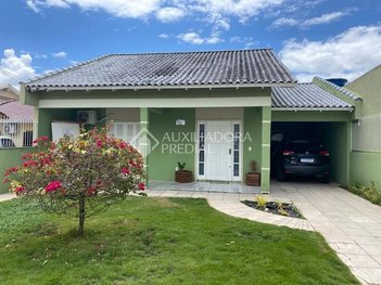 house em Avenida Ponche Verde, Jardim dos Lagos - Guaíba - RS