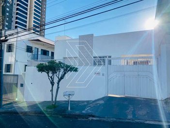 house em Avenida Gonçalves Dias, Centro - Marília - SP