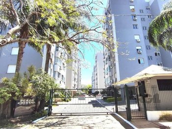 industrial em Wilson Adnislen Freitas de Paiva Bueno, Cavalhada - Porto Alegre - RS