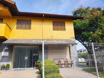 business em Rua Antônio Escorsin, Santa Felicidade - Curitiba - PR