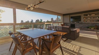 apartment em Rua Curvelo, Petrópolis - Porto Alegre - RS