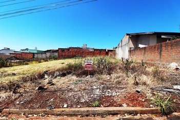 land_lot em Rua Rafael Martinez Lopes, Califórnia - Londrina - PR