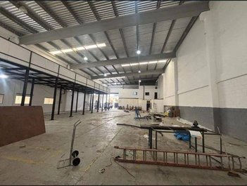 industrial em Avenida Engenheiro Juarez de Siqueira Britto Wanderley, Eldorado - São José dos Campos - SP