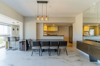 apartment em Rua Alferes Ângelo Sampaio, Água Verde - Curitiba - PR