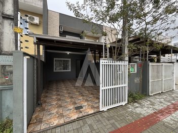 house em Rua das Papoulas, Iririú - Joinville - SC