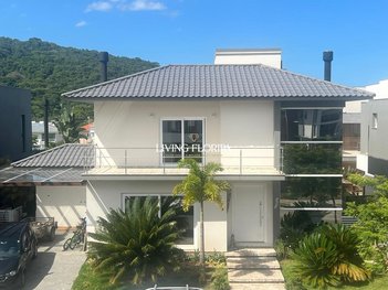 house em Rodovia Doutor Antônio Luiz Moura Gonzaga, Rio Tavares - Florianópolis - SC
