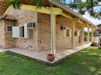 house em Avenida 2551 Beira Mar V, Pontal do Norte - Itapoá - SC