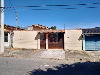 house em Rua Pedro Nogueira de Sá, Conjunto Residencial Araretama - Pindamonhangaba - SP