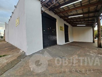 business em Avenida Angelino Favato, Granada - Uberlândia - MG