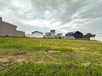 land_lot em Avenida Brigadeiro Eduardo Gomes, Jardim Maria Izabel - Marília - SP