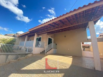 house em Rua Professor Mário de Almeida Mello, Jardim do Lago - Bragança Paulista - SP