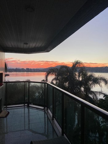 apartment em Rua Desembargador Ferreira Bastos, Coqueiros - Florianópolis - SC