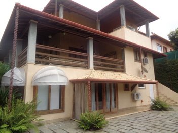 house em Estrada União e Indústria, Pedro do Rio - Petrópolis - RJ