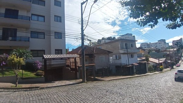Cômodo Condomínio