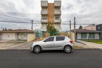 apartment em Rua Aleixo Bettega, Lindóia - Curitiba - PR