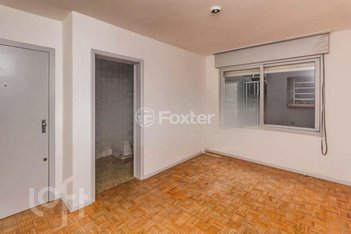 apartment em Rua Itapeva, Passo da Areia - Porto Alegre - RS