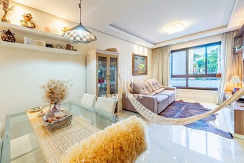 apartment em Rua Itapeva, Passo da Areia - Porto Alegre - RS